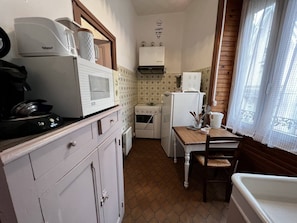 Private kitchen - Le nid douillet Rustique Linen provided (La Bourboule)