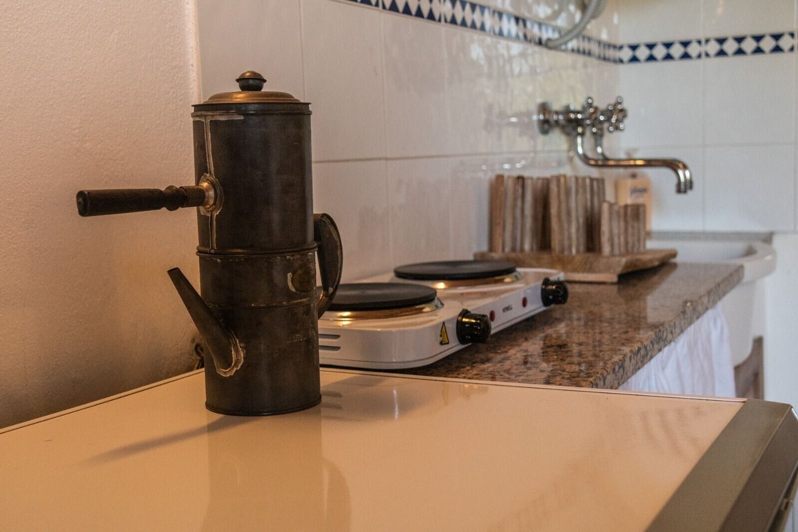Fridge, oven, stovetop, cookware/dishes/utensils
