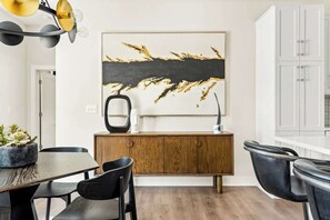 Dining - Downtown Nashville Condo (Nashville)