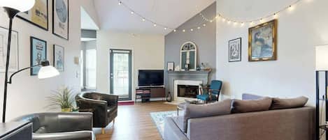TV, fireplace, DVD player, stereo