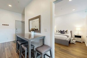 Iron/ironing board, WiFi, bed sheets - Luxe Top Floor Condo with Balcony, W/D, Seasonal Courtyard Pool, & Gym (Nashville)