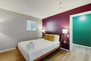 Iron/ironing board, WiFi, bed sheets - Third-Floor Riverfront Condo w/ Balcony, Pool, & Fast WiFi – Near Broadway! (Nashville)