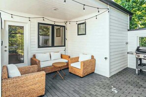 Terrace/patio - Brand-new townhome - Monty - two-car garage, private W/D, and rooftop deck (Nashville)