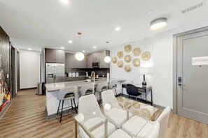 Interior - Muse | Modern condo in great downtown location with balcony & rooftop lounge (Nashville)