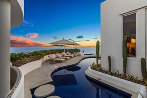Villa - Cliffside Villa With Ocean View Pool Sauna Butler (Cabo San Lucas)