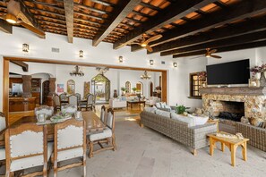 Villa, Accessible - Ultra Private Villa w Open Floor Plan Premium Bedding Big Ocean View Daily Butler Included (San José del Cabo)