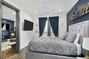 Iron/ironing board, WiFi, bed sheets - Muse | Rockstar downtown condo with private balcony, central AC & gym (Nashville)