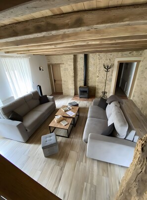 TV, fireplace - Le Clos des Prés with Pool, Spa and Table Football (Rives de l'Yon)