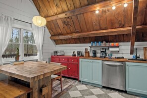 Refrigerador, horno, parrilla de estufa y lavavajillas 