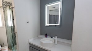 Shower, hair dryer, towels - NEW! Unique GeoDome - Half Block to Beach (South Padre Island)