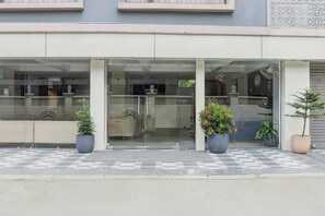 House | Reception - Townhouse Oak Sevoke Road Siliguri (Jalpaiguri)