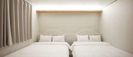 Basic Quadruple Room, 2 Queen Beds | Free WiFi