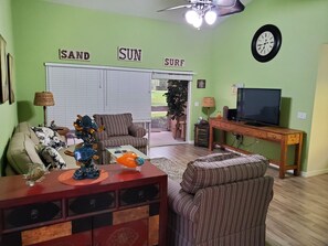 Smart TV - Cozy 2-bedroom condo in fantastic Bradenton Tara Golf and Country Club (Bradenton)