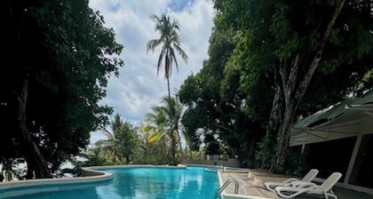Coronado Luxury Club & Suites - 1 bedroom- Green fees for 2 & resort access