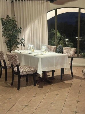 Dining - Coronado Luxury Club & Suites - 1 bedroom- Green fees for 2 & resort access (Panamá Oeste Province)