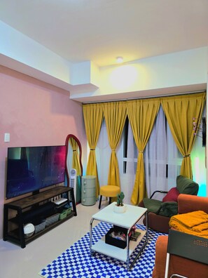 Deluxe Condo, City View | Living area - Dyad Suites Pasay (Pasay City)