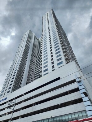 Exterior - Dyad Suites Pasay (Pasay City)