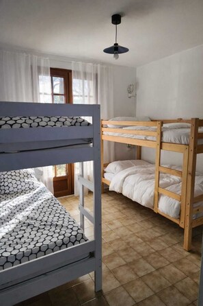 3 bedrooms, travel crib, free WiFi - SOULAC SUR MER - VACATION RENTAL - 8 PEOPLE (Soulac-sur-Mer)