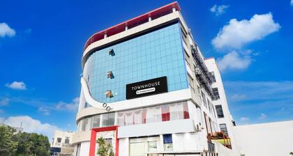 Townhouse Shobhagpura Fragrance Hotel