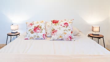 WiFi, bed sheets