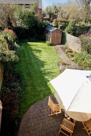 Terrace/patio - Smart and Comfortable Cambridge House (Cambridge)