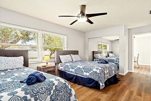 4 bedrooms, desk, WiFi - Anna Maria Island 4BR 2BA BBQ Mini Golf Sleep 16 (Bradenton)
