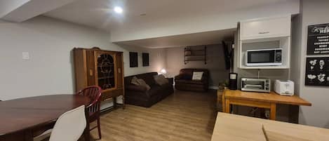 House, 1 Bedroom | Living room