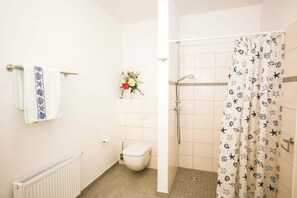 Suihku, hiustenkuivaaja