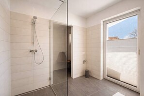 Dusche, Haartrockner