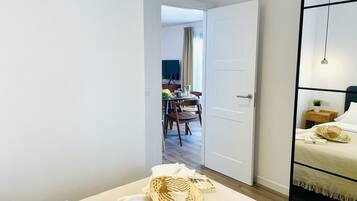 2 bedrooms
