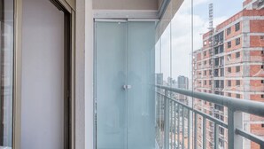 Unclassified image, 2 of 46, button - Apt in Paraíso for 4 – Pool, Gym & Wi-Fi (São Paulo)