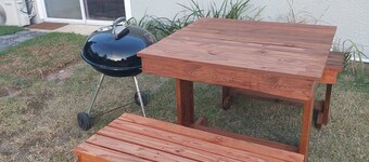 Charming 3-bedroom Holiday Cottage in Somerset West