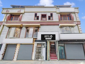 House | Exterior - Hotel O Residency Road Srinagar (Srinagar)
