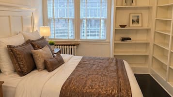 4 bedrooms, WiFi, bed sheets