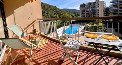 Apartment with Terrace & Pool, Mandelieu