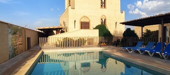 Castillos con encanto en el Robledo - Ciudad Real. 13+15 personas. con AC