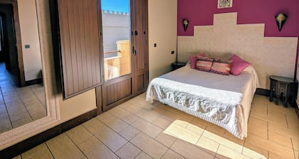 Castillos con encanto en el Robledo - Ciudad Real. 13+15 personas. con AC