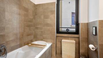 Shower, towels