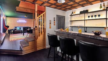 Bar (en la propiedad)