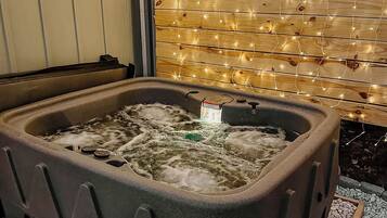 Baignoire à remous extérieure