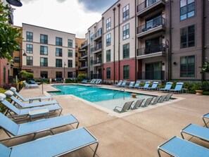 Pool - Luxe Nest | King Studio Downtown 2B (Birmingham)
