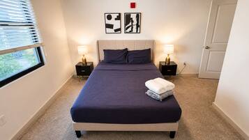 Desk, WiFi, bed sheets