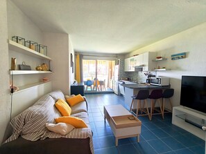 TV - REF DOLOS BY PALMES D OR PROPERTIES (Cannes)