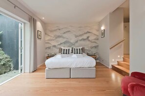5 habitaciones, escritorio, tabla de planchar con plancha y wifi gratis 