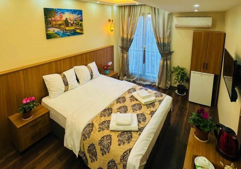 Ropa de cama de alta calidad y minibar 