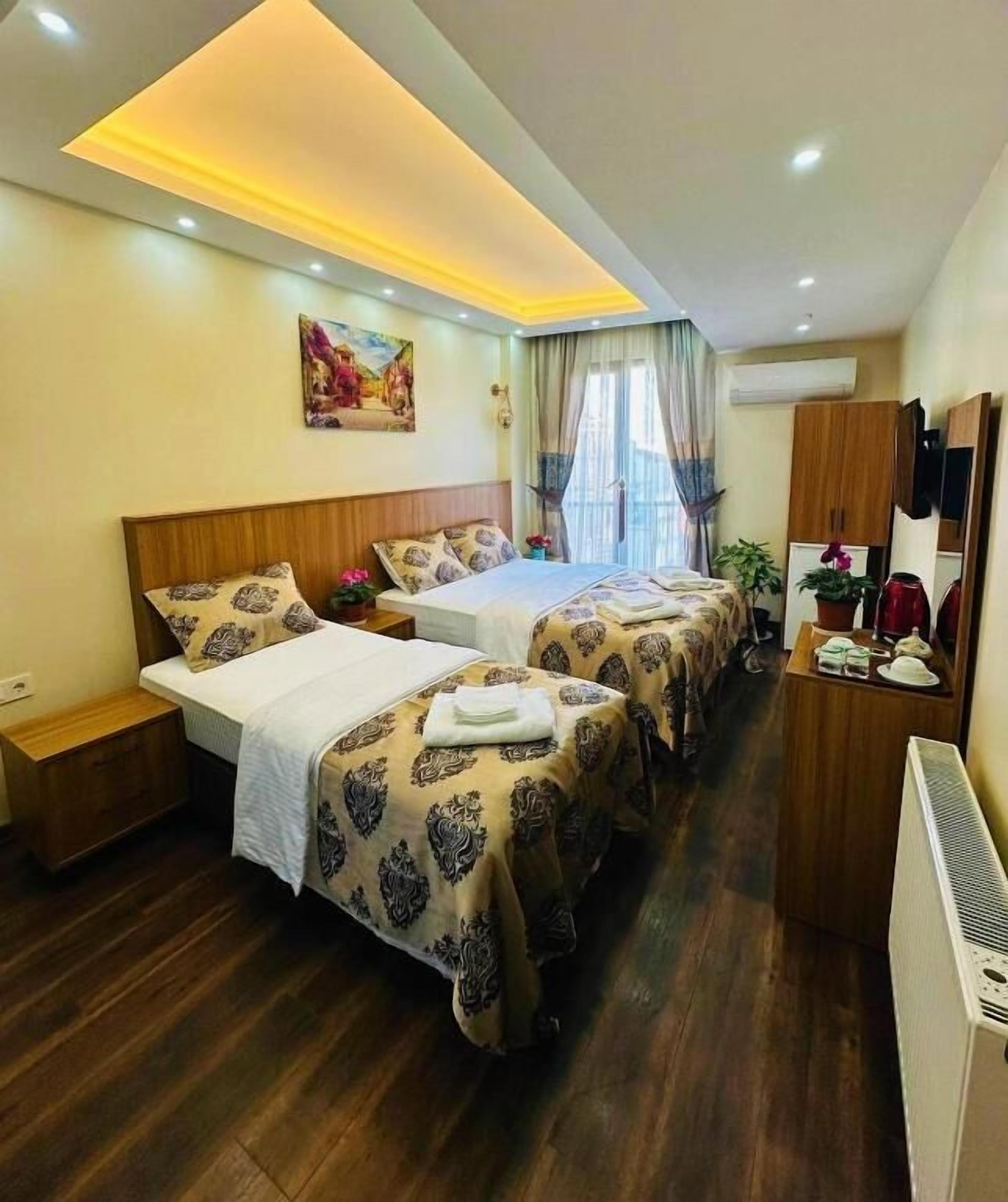 Ropa de cama de alta calidad y minibar 