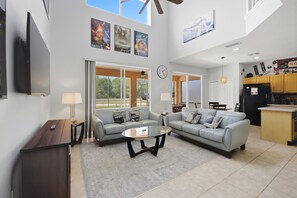 TV, table football, offices - New! Epic Emerald Oasis Retreat (Kissimmee)