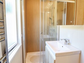 Shower - Posh Pod (Cemaes Bay)