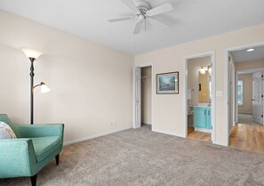 Interior - Gorgeous 5-bedroom house across the street from the beach access!! (Ocean Isle Beach)