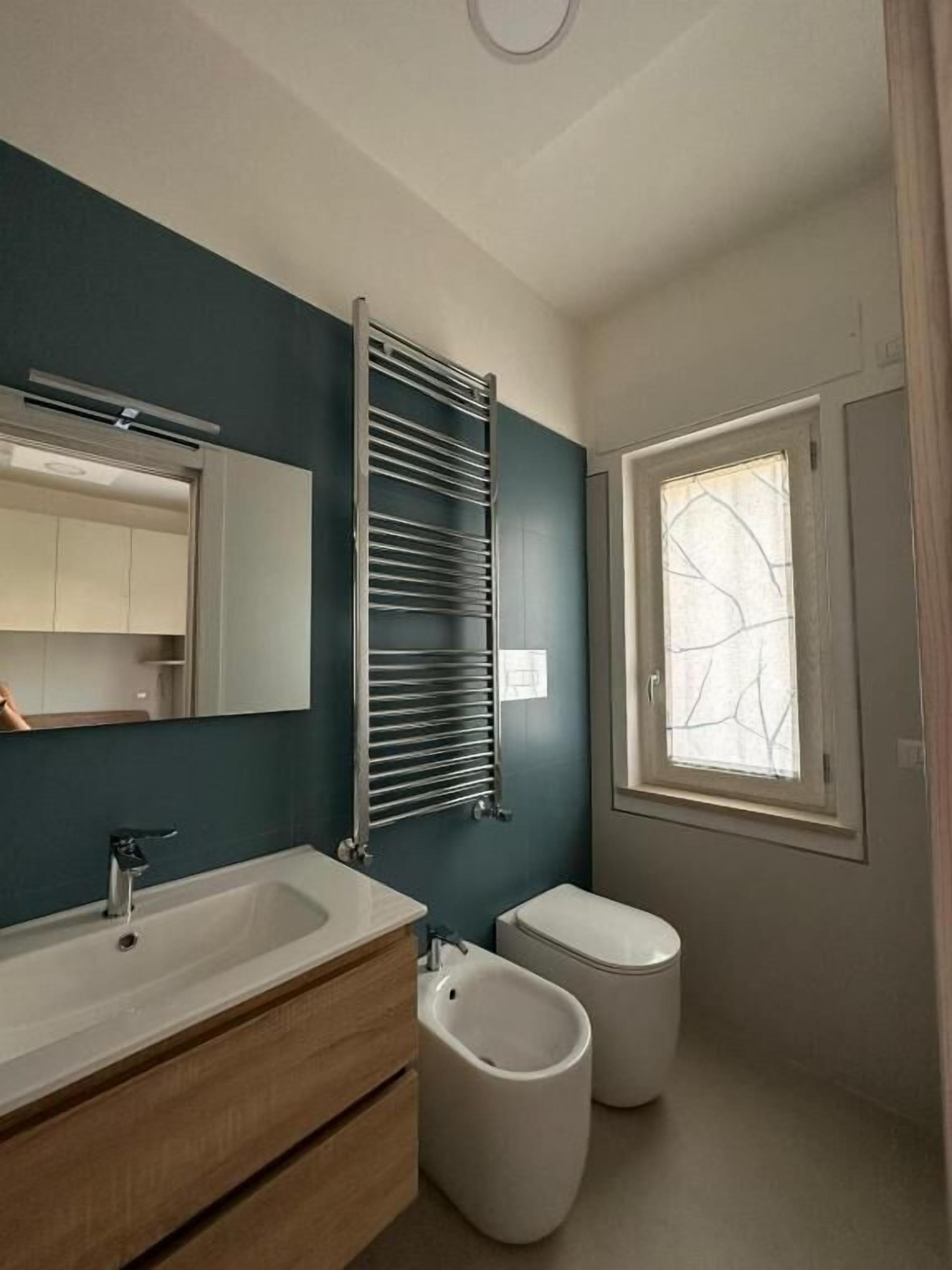 Doppelzimmer, Balkon (Ventotene) | Badezimmer | Dusche, Haartrockner, Bademäntel, Bidet